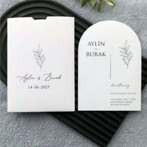 Zarif Yaprak Desenli Oval Minimalist Davetiye Modeli