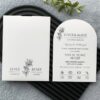 Modern Çiçek Çizimli Sade Oval Davetiye Modeli